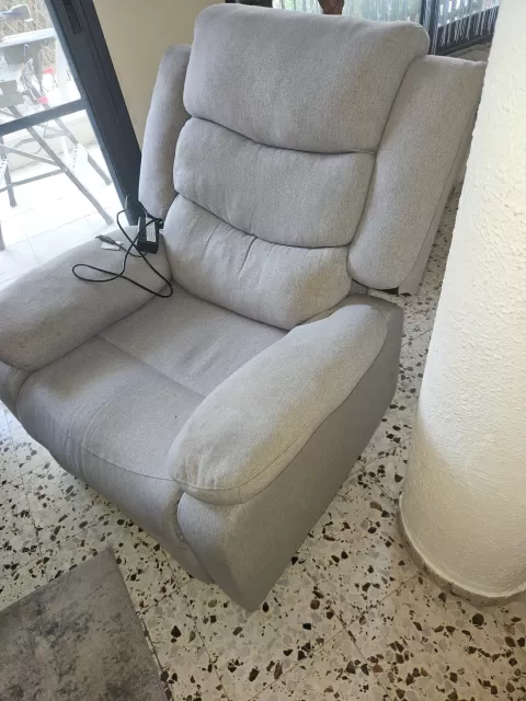 למסירה כורסת טלוויזיה חשמלית תמונה 2