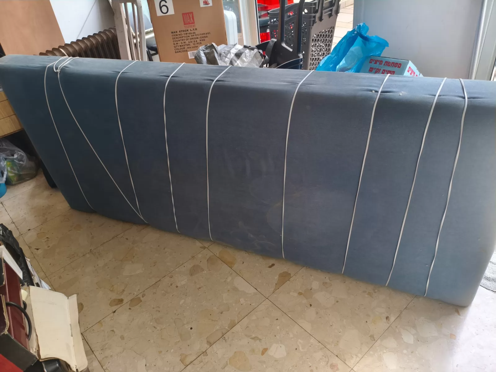 מיטה מתקפלת מעולה מזרון קשיח ותקין תמונה 1